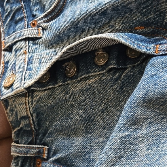 Reformation Charlie High Rise Jean Short - Picture 5 of 8